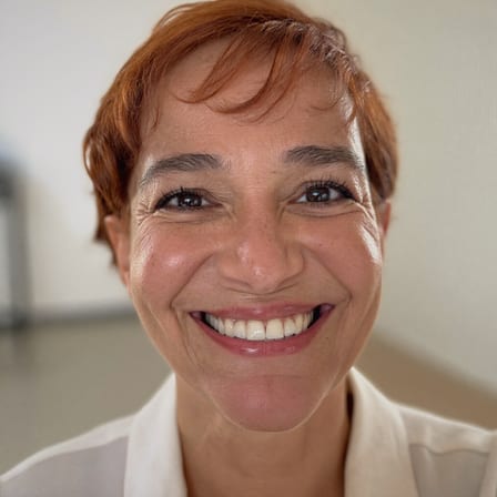 Portrait d'une habitante du centre-ville ayant comparé ses devis de diagnostic à Évreux